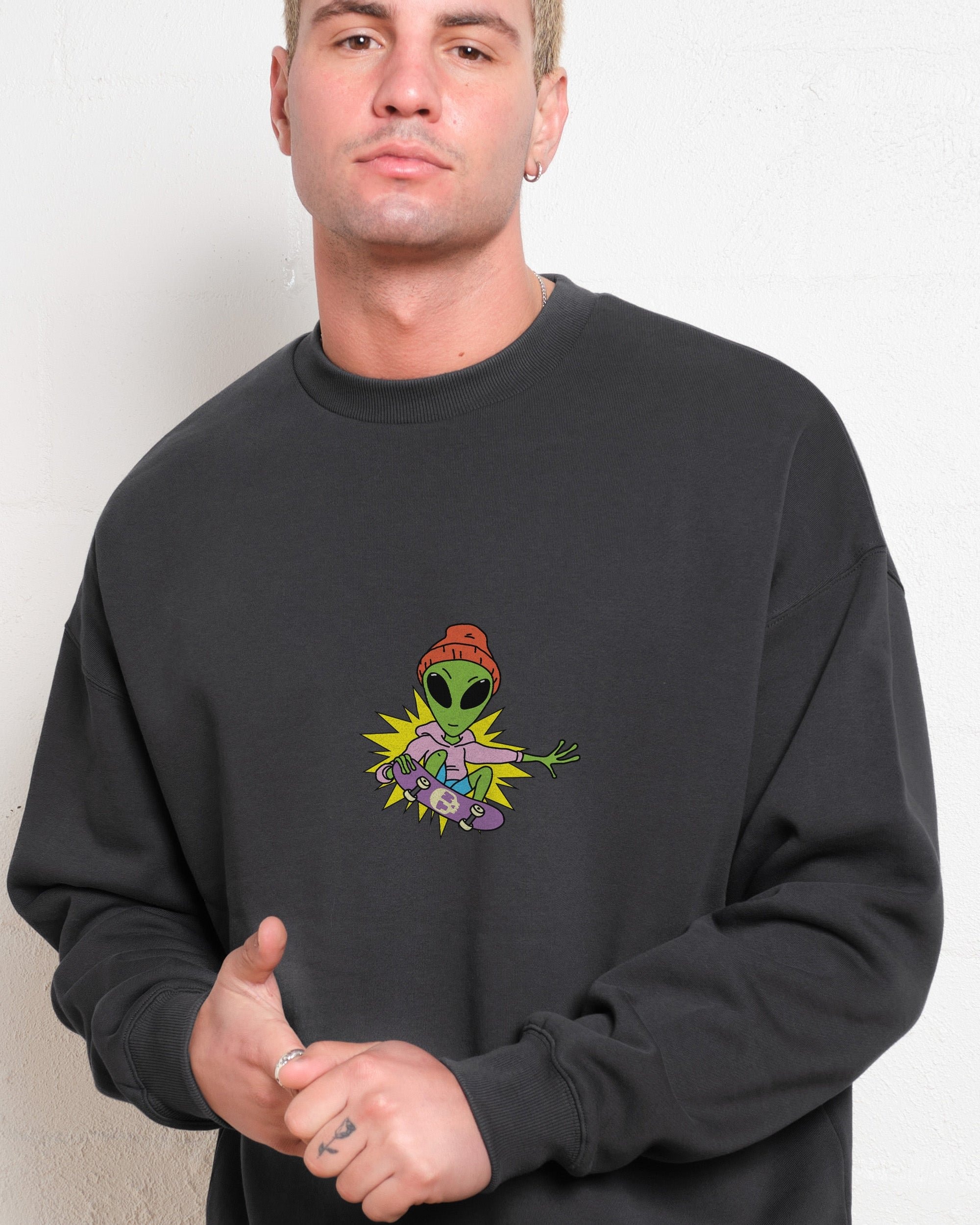 Alien Skate Unisex Sweatshirt - Threadheads Graphic Print 340gsm Cotton-Poly Blend