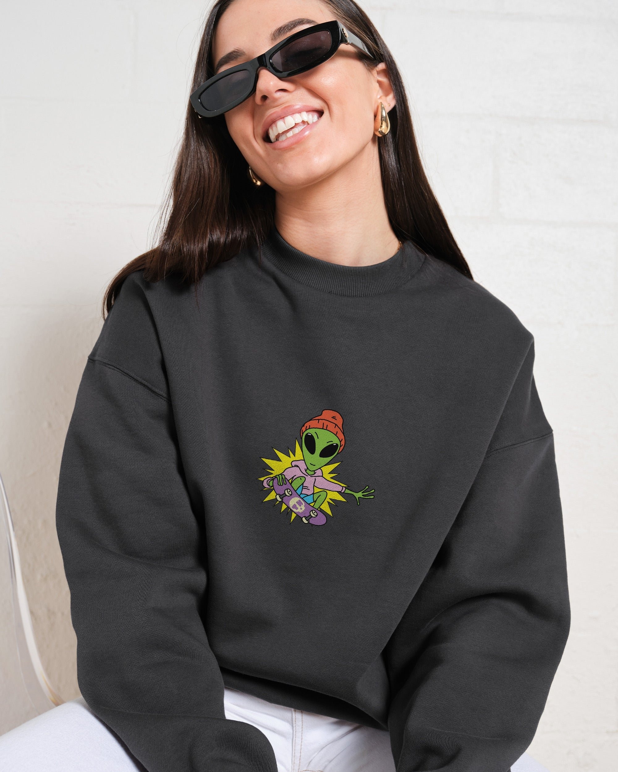 Alien Skate Unisex Sweatshirt - Threadheads Graphic Print 340gsm Cotton-Poly Blend